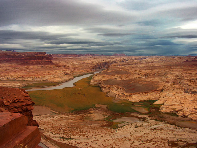 USA Utha Colorado River And Glen Canyon Close To Hite Marina