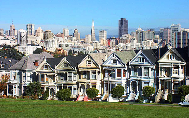 USA California San Francisco Painted Ladies And Skyline